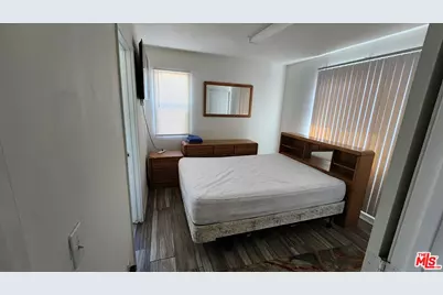 7732 N Shoup Ave, West Hills, CA 91304 - Photo 11