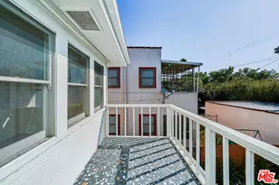 830 S Norton Ave, Los Angeles, CA 90005 - Photo 15