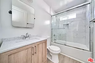 830 S Norton Ave, Los Angeles, CA 90005 - Photo 9