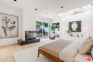 10916 Alta View Dr, Studio City, CA 91604 - Photo 25