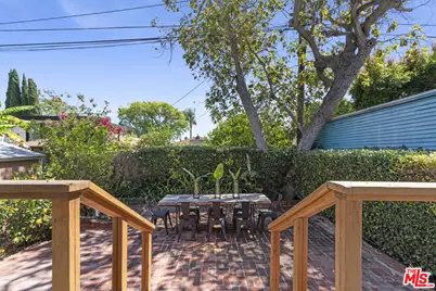 9010 Norma Pl, West Hollywood, CA 90069 - Photo 41