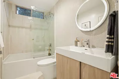 850 N Croft Ave #104, Los Angeles, CA 90069 - Photo 37