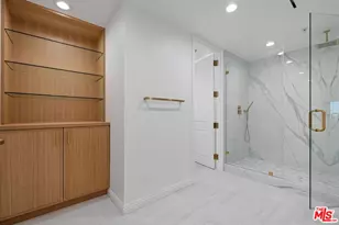 10490 Wilshire Blvd, Los Angeles, CA 90024 - Photo 31