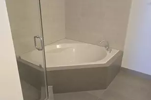 733 S Manhattan Pl, Los Angeles, CA 90005 - Photo 17