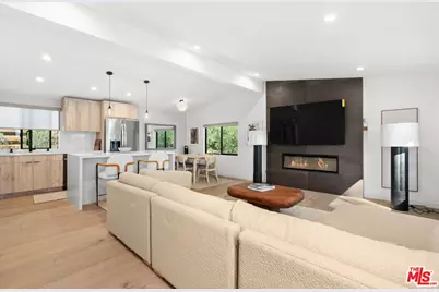 27357 Pacific Coast Hwy, Malibu, CA 90265 - Photo 3