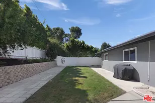 20756 Clarendon St, Woodland Hills, CA 91367 - Photo 31