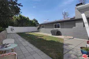 20756 Clarendon St, Woodland Hills, CA 91367 - Photo 33