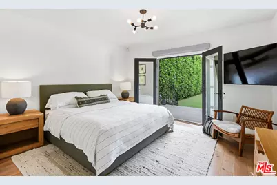 627 N Fuller Ave, Los Angeles, CA 90036 - Photo 15