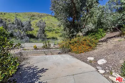 27866 Glasser Ave, Canyon Country, CA 91351 - Photo 25
