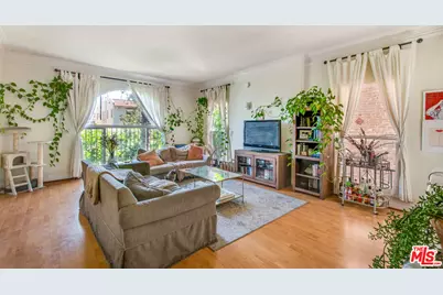 251 N Kenmore Ave, Los Angeles, CA 90004 - Photo 63
