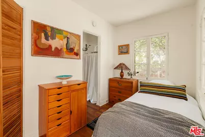 654 Frontenac Ave, Los Angeles, CA 90065 - Photo 17