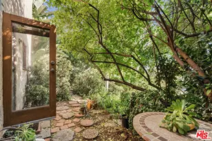 654 Frontenac Ave, Los Angeles, CA 90065 - Photo 33