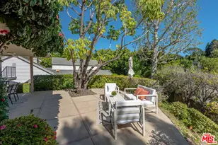11356 Thurston Cir, Los Angeles, CA 90049 - Photo 39