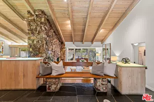 11356 Thurston Cir, Los Angeles, CA 90049 - Photo 3