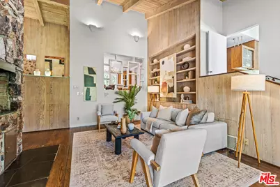 11356 Thurston Cir, Los Angeles, CA 90049 - Photo 13