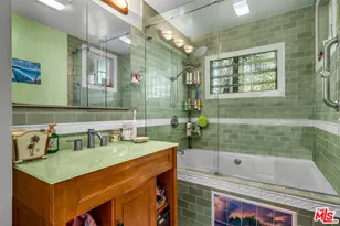 2030 Marine St, Santa Monica, CA 90405 - Photo 17