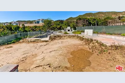 3637 Seahorn Dr, Malibu, CA 90265 - Photo 15