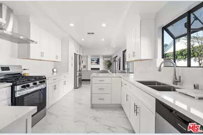 18251 Chase St, Northridge, CA 91325 - Photo 7