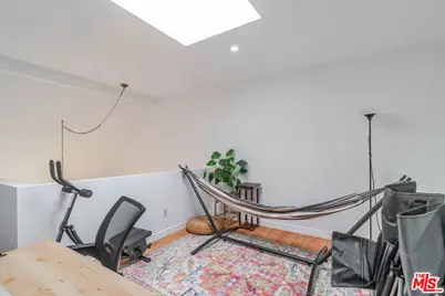 1121 E Wilson Ave #12, Glendale, CA 91206 - Photo 15