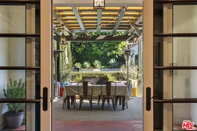 934 S Mullen Ave, Los Angeles, CA 90019 - Photo 23