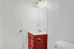 6072 York Blvd, Los Angeles, CA 90042 - Photo 15