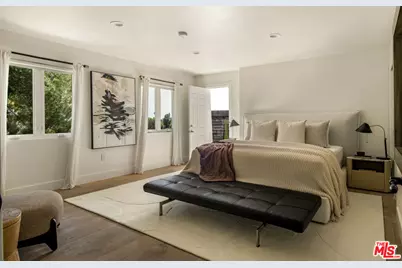 2370 San Marco Dr, Los Angeles, CA 90068 - Photo 21