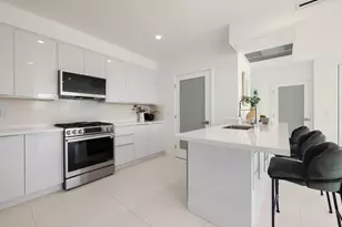 621 N Kings Rd, West Hollywood, CA 90048 - Photo 9