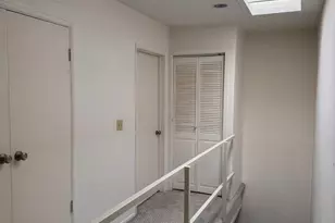 265 S Barrington Ave, Los Angeles, CA 90049 - Photo 17