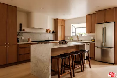 847 17th St #6, Santa Monica, CA 90403 - Photo 1