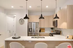 337 N Spaulding Ave, Los Angeles, CA 90036 - Photo 13