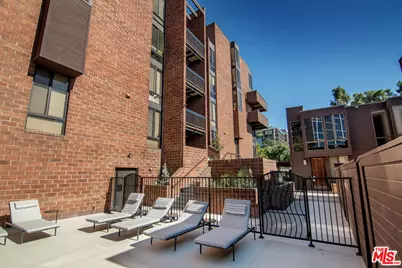 1033 Carol Dr #T13, West Hollywood, CA 90069 - Photo 57