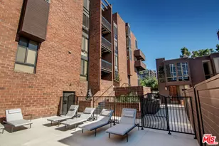 1033 Carol Dr, West Hollywood, CA 90069 - Photo 57