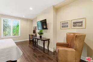 1318 Roxbury Dr, Los Angeles, CA 90035 - Photo 39