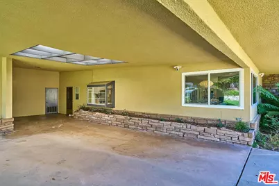 1908 Lyans Dr, La Canada Flintridge, CA 91011 - Photo 55
