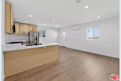 678 E 45th St, Los Angeles, CA 90011 - Photo 21