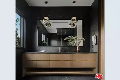 4565 Encino Ave, Encino, CA 91316 - Photo 11