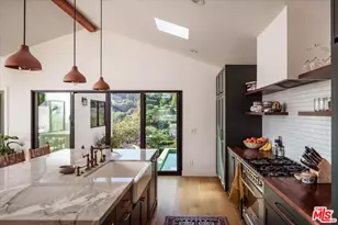 2127 Princeton Ave, Los Angeles, CA 90026 - Photo 11