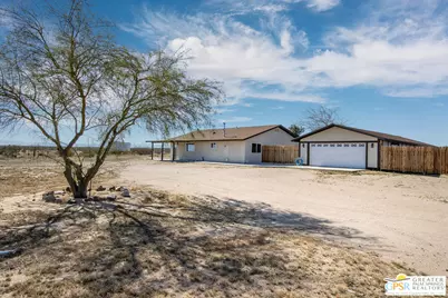 60777 Adele Rd, Landers, CA 92285 - Photo 3
