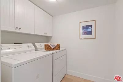 1951 N Beachwood Dr #206, Los Angeles, CA 90068 - Photo 7