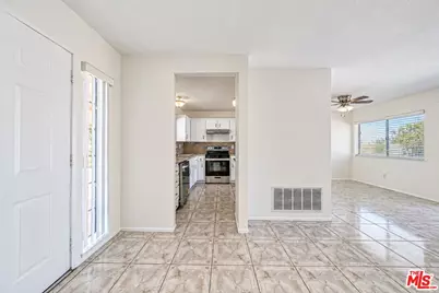 12865 Amethyst Rd, Victorville, CA 92392 - Photo 9