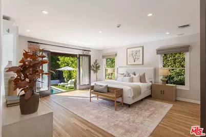 445 N Lucerne Blvd, Los Angeles, CA 90004 - Photo 19