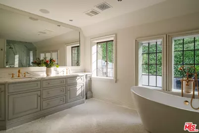 10950 Bellagio Rd, Los Angeles, CA 90077 - Photo 45