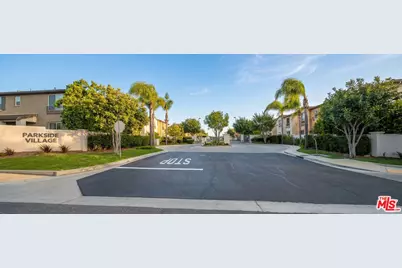 12015 Acadia Ct, Hawthorne, CA 90250 - Photo 31