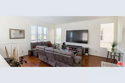 12015 Acadia Ct, Hawthorne, CA 90250 - Photo 3