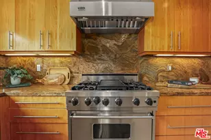 1611 Michael Ln, Pacific Palisades, CA 90272 - Photo 15