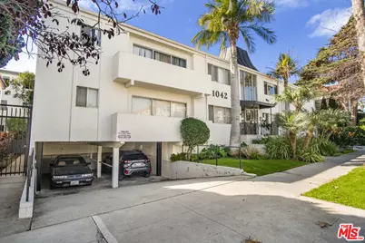 1042 6th St, Santa Monica, CA 90403 - Photo 3
