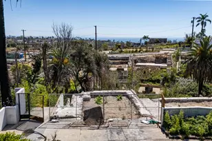 16544 Akron St, Pacific Palisades, CA 90272 - Photo 1