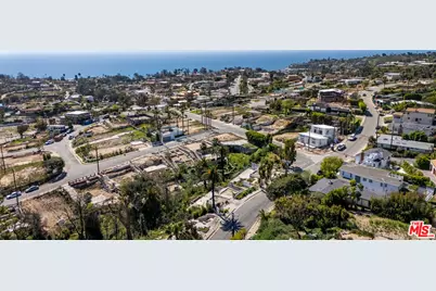 16544 Akron St, Pacific Palisades, CA 90272 - Photo 3