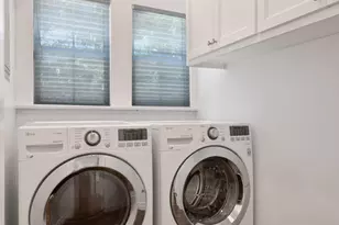 543 N June St, Los Angeles, CA 90004 - Photo 7