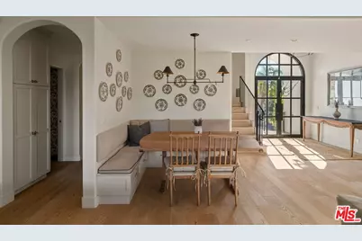 131 S Saltair Ave, Los Angeles, CA 90049 - Photo 7